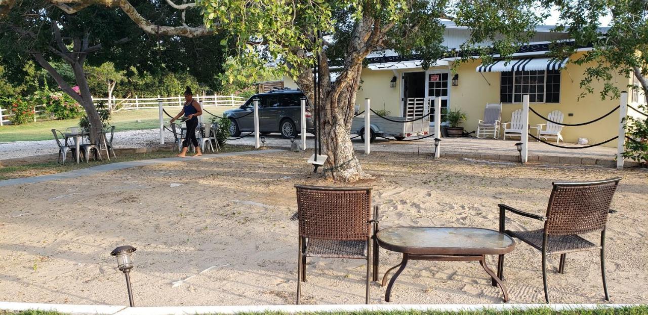 Treasure Beach Inn And Bar Dış mekan fotoğraf